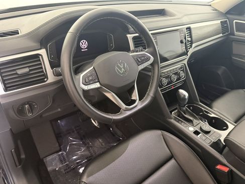 Used 2023 Volkswagen Atlas SE w/ Panoramic Sunroof Package AWD/4WD image 19
