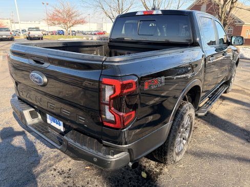 Used 2024 Ford Ranger XLT w/ FX4 Off-Road Package image 3