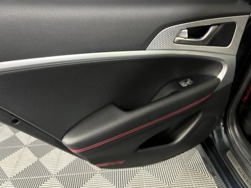 Used 2023 Genesis G70 2.0T w/ Sport Prestige Package image 29