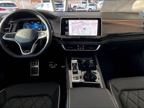 New 2026 Volkswagen Atlas SEL Premium R-Line image 15