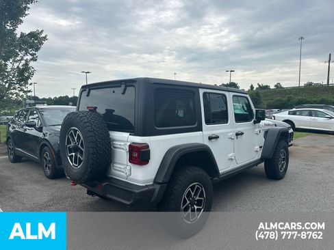 Used 2025 Jeep Wrangler Unlimited Rubicon AWD/4WD image 9