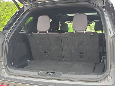 Used 2025 Ford Explorer Platinum w/ LUX Leather Package image 24