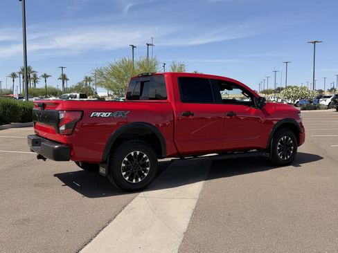 Used 2021 Nissan Titan PRO-4X w/ Pro-4x Convenience Package AWD/4WD image 5