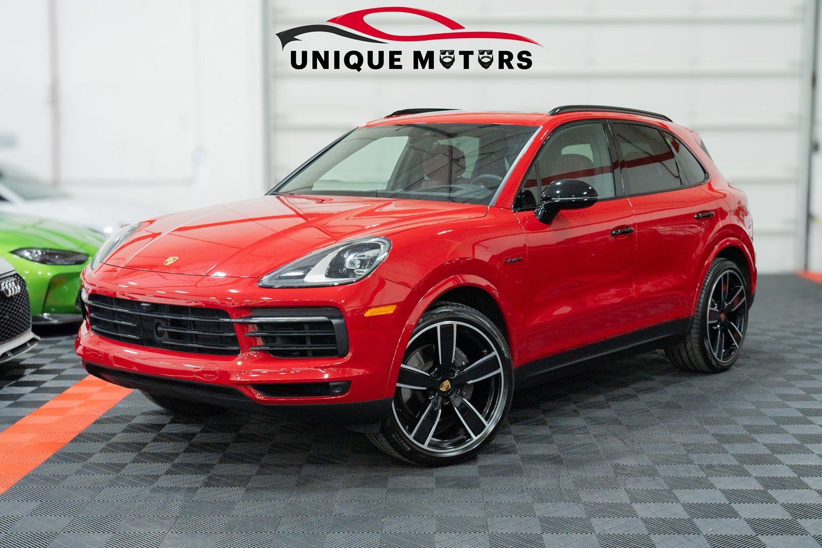 Used 2022 Porsche Cayenne E-Hybrid AWD/4WD image 1