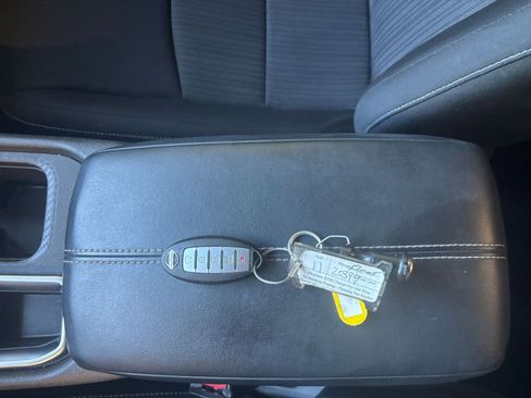 Used 2024 Nissan Sentra SV image 22