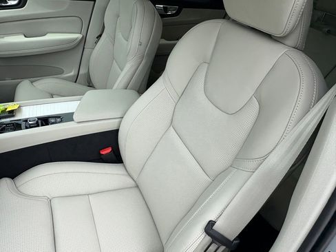 New 2026 Volvo XC60 T8 Ultra w/ Protection Package Premier AWD/4WD image 19