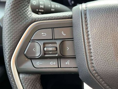 Certified 2025 Toyota Tacoma TRD Off-Road image 23