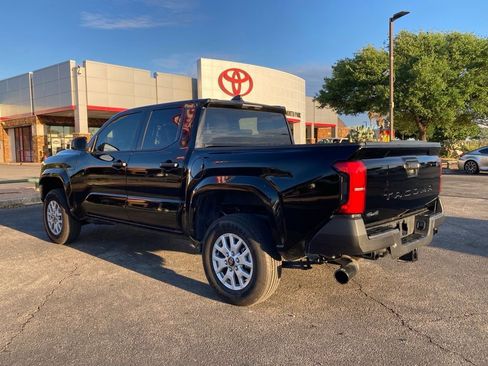 Certified 2026 Toyota Tacoma SR image 5