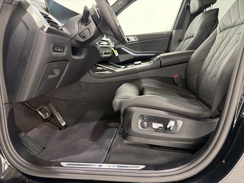 Used 2026 BMW X7 xDrive40i w/ Executive Package image 14