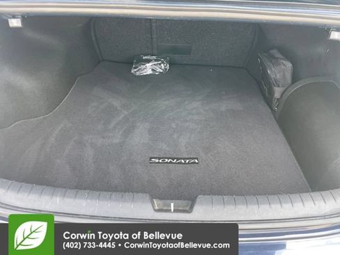 Used 2017 Hyundai Sonata Limited w/ Ultimate Package 02 FWD image 30