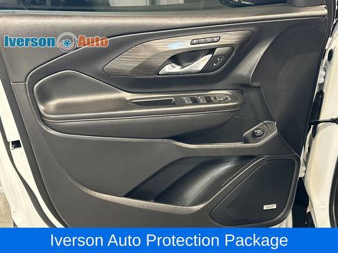 Used 2023 GMC Terrain SLT w/ Infotainment Package II AWD/4WD image 15