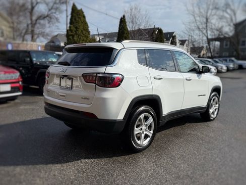 Used 2024 Jeep Compass Latitude image 10
