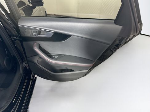 Used 2019 Audi A4 2.0T Premium Plus w/ Premium Plus Package image 30