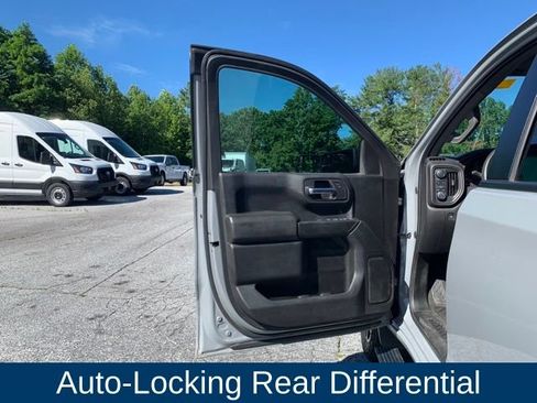 Used 2025 Chevrolet Silverado 1500 Custom Trail Boss w/ Dark Appearance Package AWD/4WD image 24