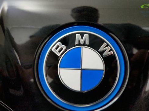 Used 2025 BMW i4 M50 AWD/4WD image 31