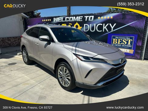 Used 2021 Toyota Venza XLE AWD/4WD image 2