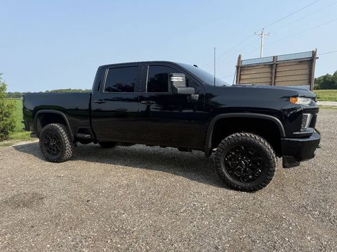 Used 2021 Chevrolet Silverado 2500 LTZ w/ LTZ Plus Package AWD/4WD image 5
