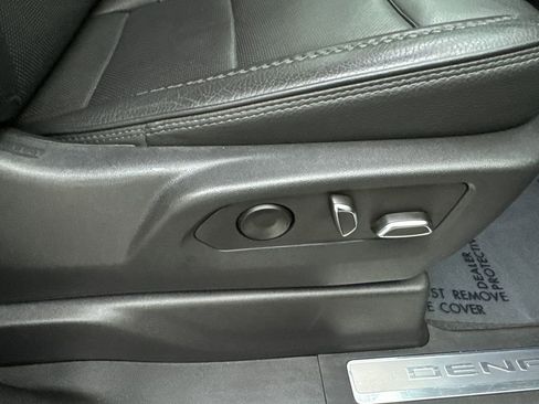 Used 2023 GMC Sierra 1500 Denali w/ Denali Reserve Package AWD/4WD image 49