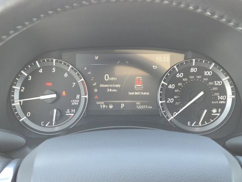 Used 2021 Toyota Highlander XLE image 26