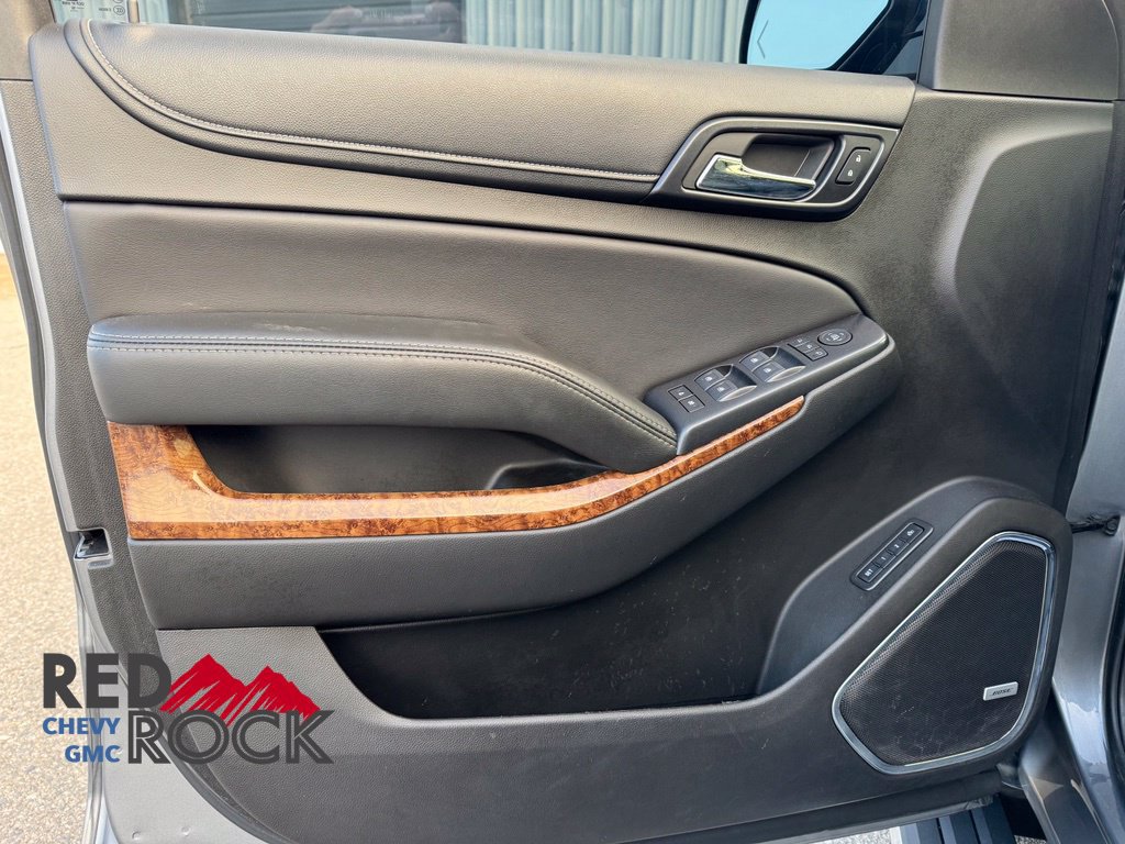 Used 2018 Chevrolet Suburban Premier AWD/4WD image 10