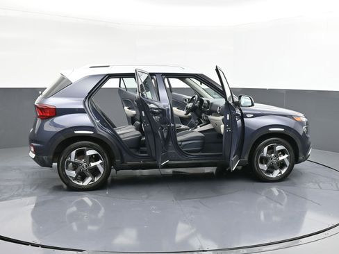 Used 2023 Hyundai Venue Limited w/ Cargo Package image 38