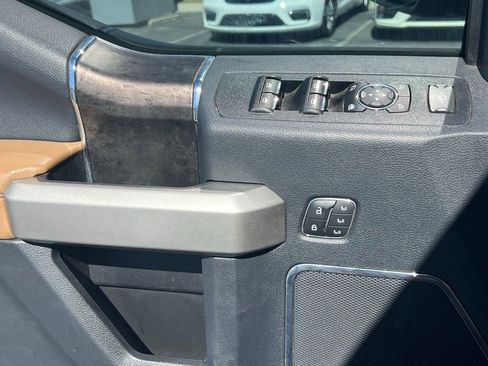 Used 2022 Ford F350 Lariat w/ Lariat Ultimate Package image 28