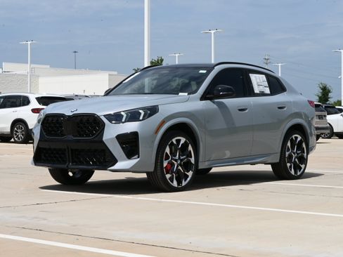 New 2026 BMW X2 xDrive28i w/ Technology Package AWD/4WD image 3