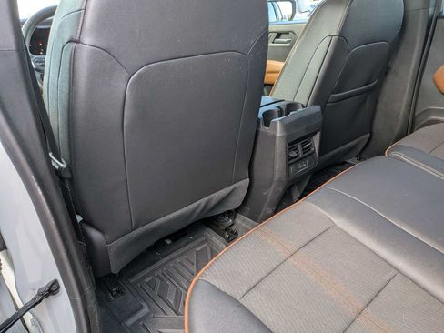 Used 2023 GMC Canyon AT4 AWD/4WD image 16