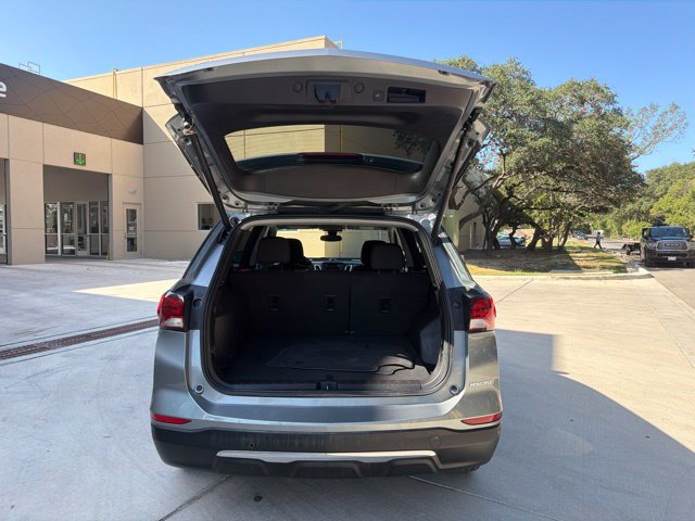 Used 2023 Chevrolet Equinox LT w/ Driver Convenience Package AWD/4WD image 4