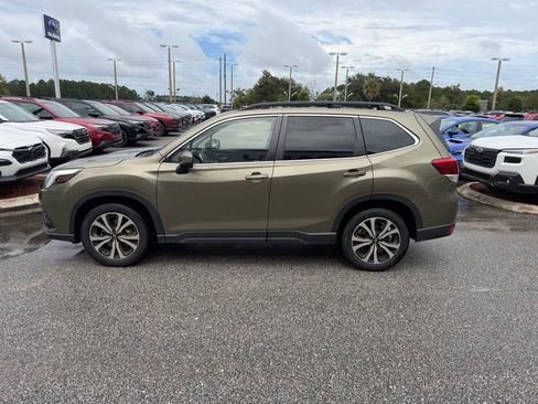 Used 2022 Subaru Forester Limited w/ Popular Package #2 AWD/4WD image 10