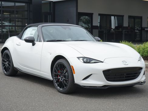 New 2026 MAZDA MX-5 Miata Club w/ Brembo/BBS Recaro Package RWD image 1