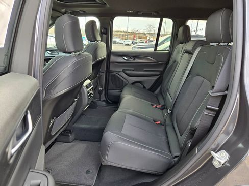 New 2026 Jeep Grand Cherokee Laredo X AWD/4WD image 25