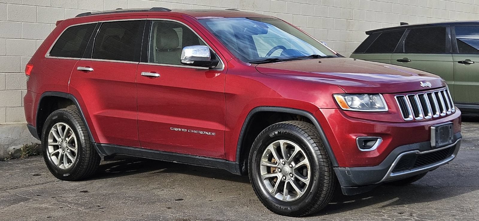 Used 2014 Jeep Grand Cherokee Limited AWD/4WD image 7