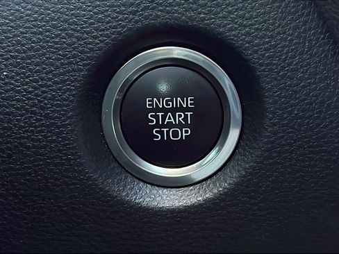 Used 2025 Toyota Corolla SE FWD image 22