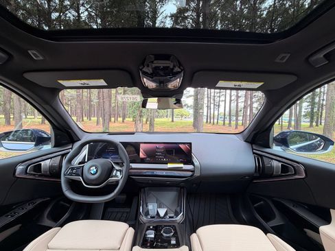 New 2026 BMW X3 xDrive30i w/ Premium Package AWD/4WD image 2