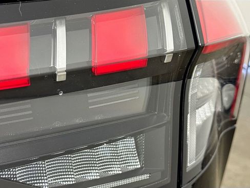 New 2026 INFINITI QX80 Luxe w/ Cargo Package image 32