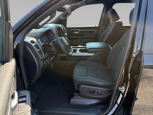 Used 2025 RAM 1500 Big Horn AWD/4WD image 11