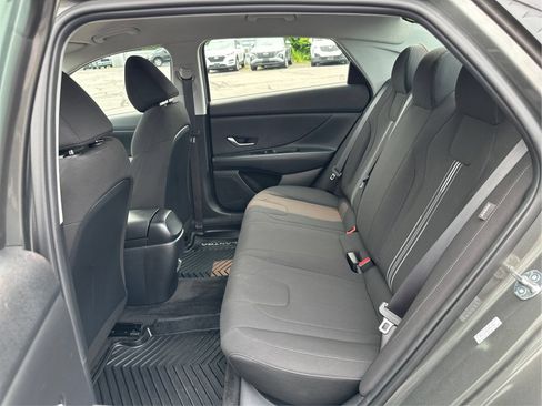 Certified 2024 Hyundai Elantra SEL FWD image 10