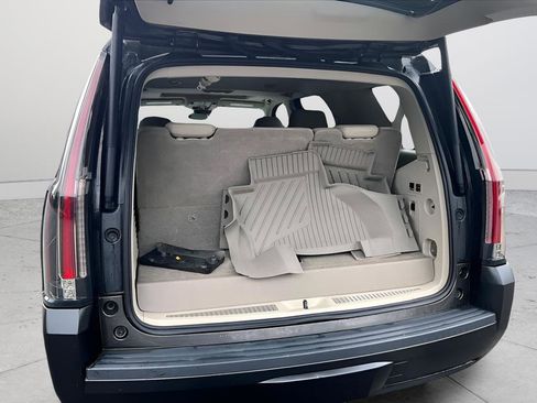 Certified 2020 Cadillac Escalade Luxury image 23