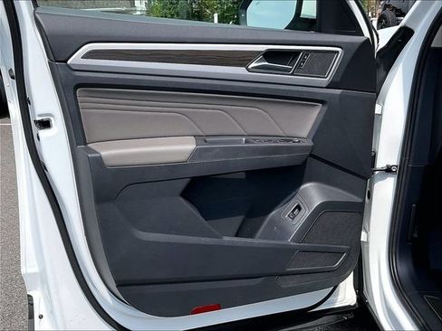 Used 2023 Volkswagen Atlas SE w/ Panoramic Sunroof Package AWD/4WD image 29