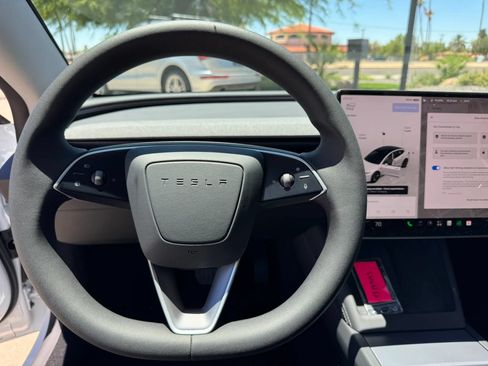 Used 2026 Tesla Model 3 AWD/4WD image 19