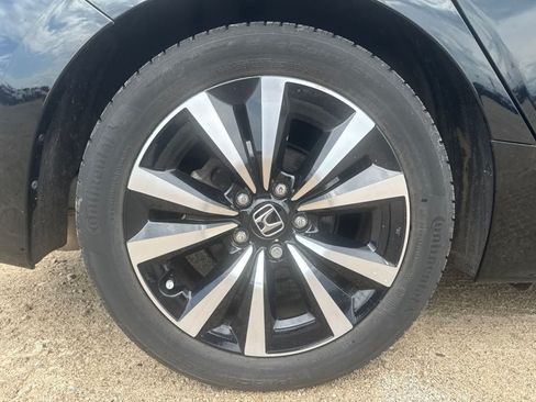 Used 2024 Honda Civic EX-L image 14