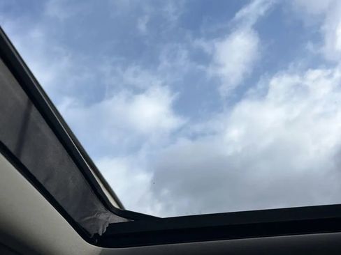 Used 2020 Land Rover Range Rover HSE image 33