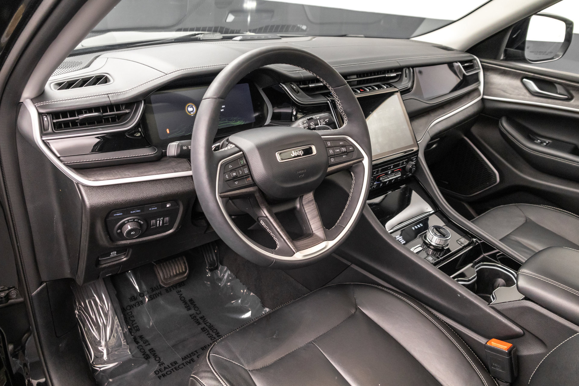 Used 2022 Jeep Grand Cherokee Limited 4xe AWD/4WD image 4