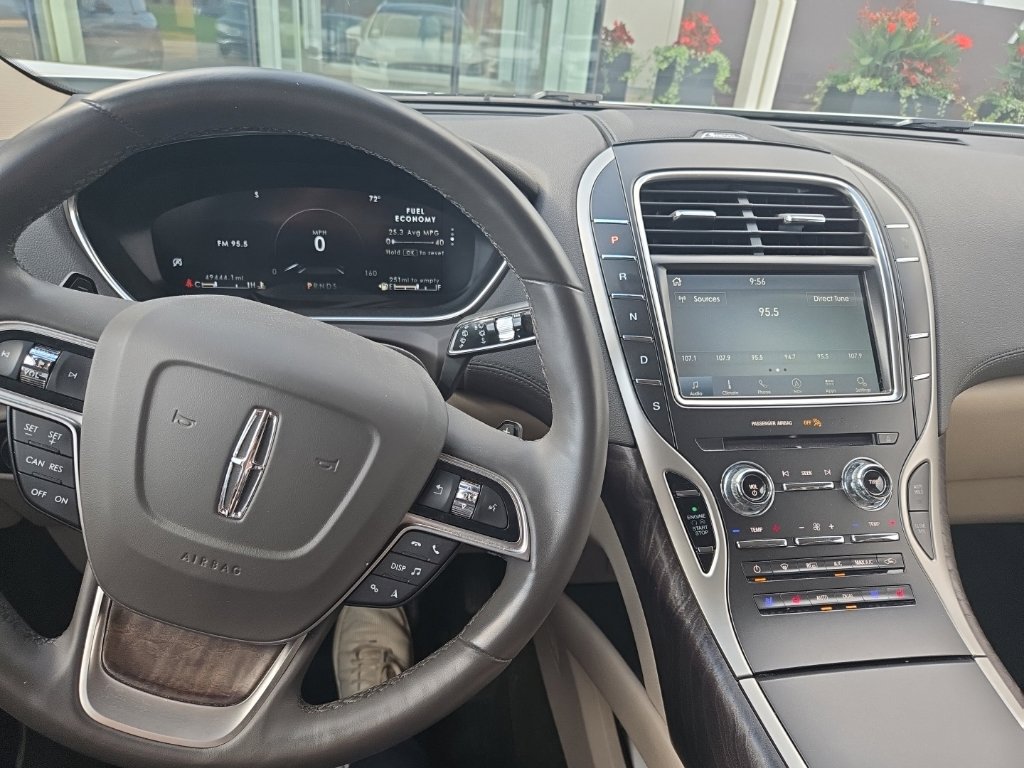 Used 2020 Lincoln Nautilus Reserve AWD/4WD image 9