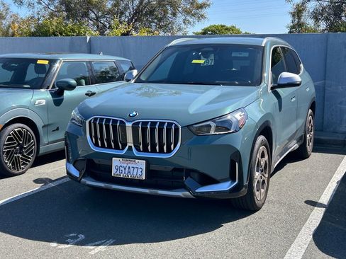Used 2023 BMW X1 xDrive28i w/ Premium Package image 2