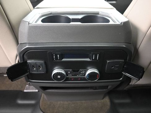 Used 2020 Ford Expedition Limited w/ Equipment Group 302A AWD/4WD image 26
