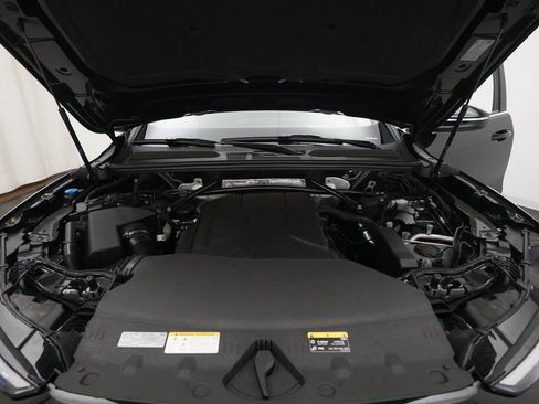 New 2025 Audi Q5 Premium image 3