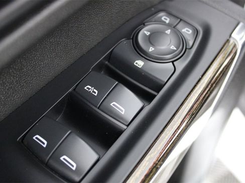 Used 2023 GMC Sierra 3500 SLE w/ SLE Convenience Package image 17