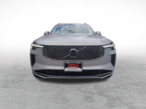 Used 2025 Volvo XC90 B6 Plus image 2